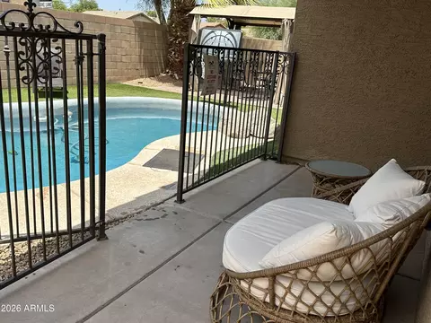 2058 S Voyager Dr, Gilbert, AZ 85295