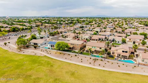 View/Area - 3267 E Maplewood St, Gilbert, AZ 85297 photo 15 of 20