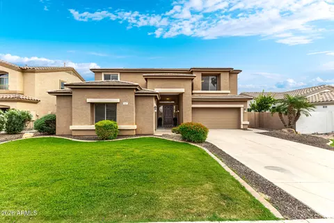 Exterior - 3267 E Maplewood St, Gilbert, AZ 85297 photo 3 of 15