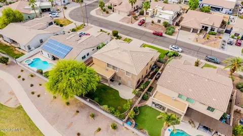 View/Area - 3267 E Maplewood St, Gilbert, AZ 85297 photo 9 of 20