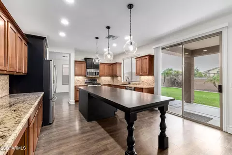Kitchen - 3267 E Maplewood St, Gilbert, AZ 85297 photo 3 of 7