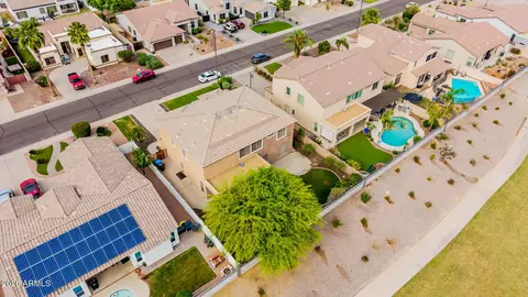 View/Area - 3267 E Maplewood St, Gilbert, AZ 85297 photo 10 of 20