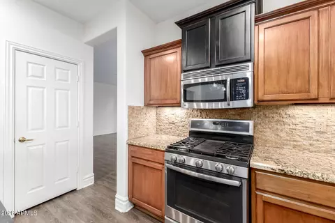 Kitchen - 3267 E Maplewood St, Gilbert, AZ 85297 photo 7 of 7