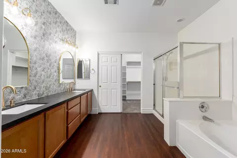 Bath - 3267 E Maplewood St, Gilbert, AZ 85297 photo 3 of 6