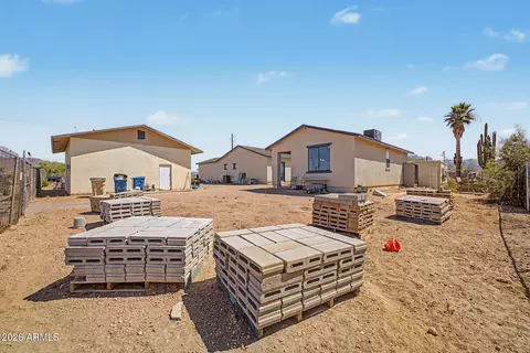 Exterior - 1353 W Superstition Blvd, Apache Junction, AZ 85120 photo 6 of 6