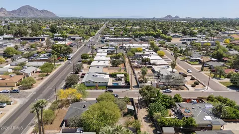 View/Area - 2245 E Osborn Rd, Phoenix, AZ 85016 photo 6 of 8