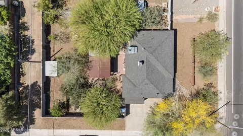 View/Area - 2245 E Osborn Rd, Phoenix, AZ 85016 photo 1 of 8
