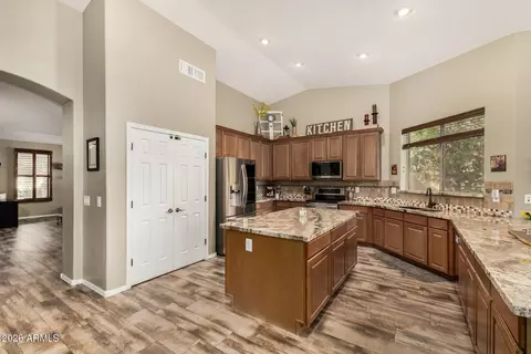 Kitchen - 3241 E Aris Dr, Gilbert, AZ 85298 photo 4 of 7