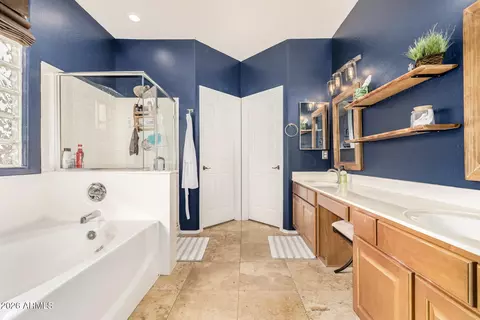 Bath - 3241 E Aris Dr, Gilbert, AZ 85298 photo 3 of 5