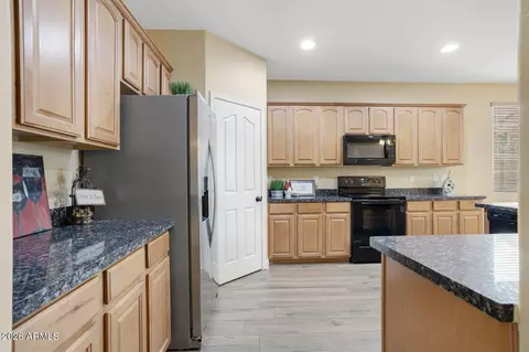 Kitchen - 2981 E Country Shadows St, Gilbert, AZ 85298 photo 1 of 4