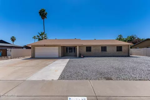 2135 W Kerry Ln, Phoenix, AZ 85027