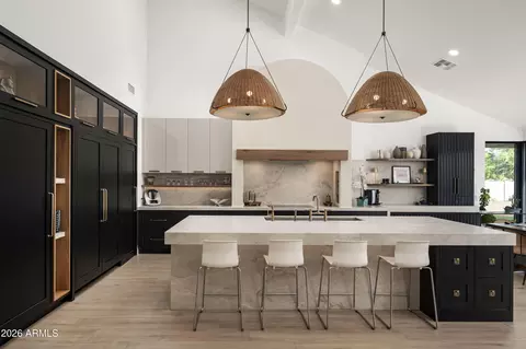 5301 E Yucca St, Scottsdale, AZ 85254