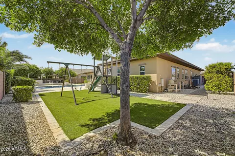 Exterior - 2087 E Aris Dr, Gilbert, AZ 85298 photo 29 of 34