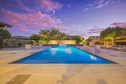 Exterior - 2087 E Aris Dr, Gilbert, AZ 85298 photo 7 of 34