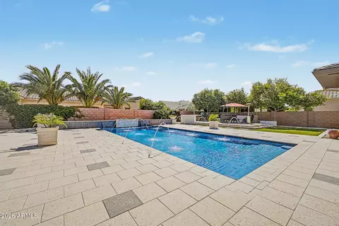 Exterior - 2087 E Aris Dr, Gilbert, AZ 85298 photo 21 of 34