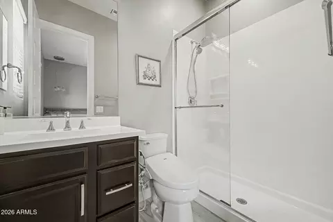 Bath - 2087 E Aris Dr, Gilbert, AZ 85298 photo 9 of 10