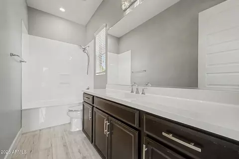 Bath - 2087 E Aris Dr, Gilbert, AZ 85298 photo 10 of 10