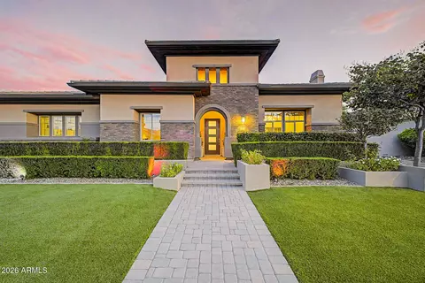 Exterior - 2087 E Aris Dr, Gilbert, AZ 85298 photo 5 of 34