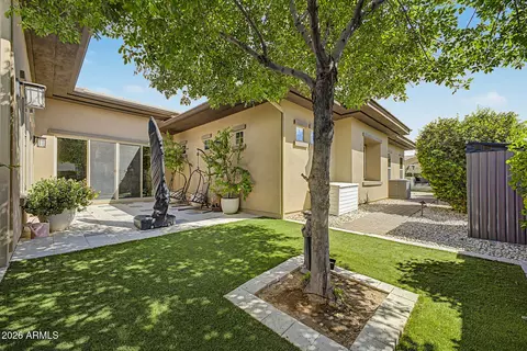 Exterior - 2087 E Aris Dr, Gilbert, AZ 85298 photo 27 of 34