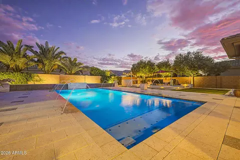 Exterior - 2087 E Aris Dr, Gilbert, AZ 85298 photo 9 of 34