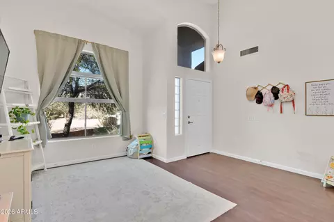 2533 W Big Oak St, Phoenix, AZ 85085