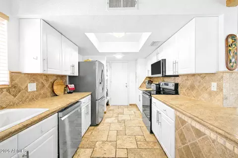 Kitchen - 7239 E Pueblo Ave, Mesa, AZ 85208 photo 1 of 3