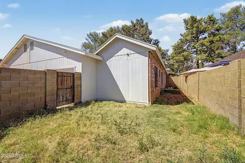 Exterior - 811 E Linda Ln, Gilbert, AZ 85234 photo 6 of 8