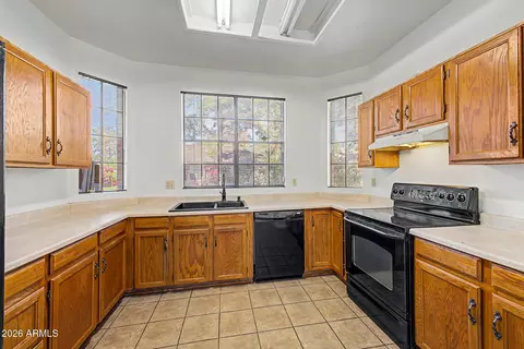 Kitchen - 811 E Linda Ln, Gilbert, AZ 85234 photo 2 of 3