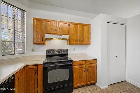 Kitchen - 811 E Linda Ln, Gilbert, AZ 85234 photo 3 of 3