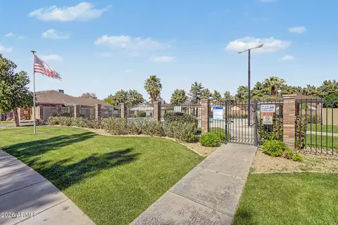 Exterior - 811 E Linda Ln, Gilbert, AZ 85234 photo 8 of 8