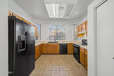 Kitchen - 811 E Linda Ln, Gilbert, AZ 85234 photo 1 of 3