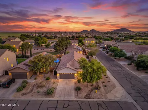921 W Dana Dr, San Tan Valley, AZ 85143