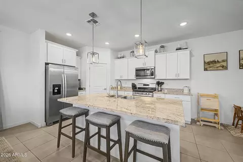 8812 W Agora Ln, Tolleson, AZ 85353
