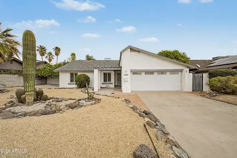 2602 E Larkspur Dr, Phoenix, AZ 85032