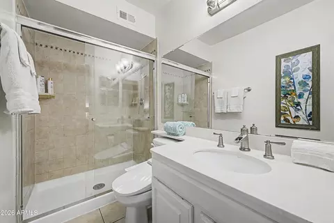 Bath - 2602 E Larkspur Dr, Phoenix, AZ 85032 photo 1 of 2