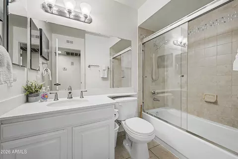Bath - 2602 E Larkspur Dr, Phoenix, AZ 85032 photo 2 of 2