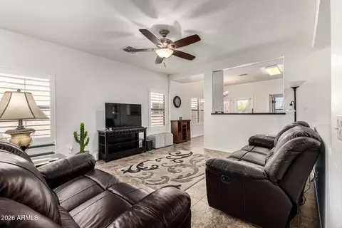 Living - 8517 E Lindner Ave, Mesa, AZ 85209 photo 2 of 2