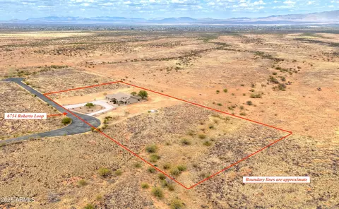 View/Area - 6754 E Roberto Loop, Hereford, AZ 85615 photo 2 of 3