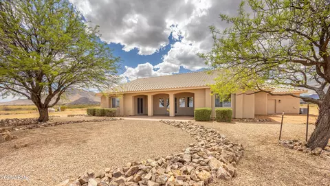 Exterior - 6754 E Roberto Loop, Hereford, AZ 85615 photo 8 of 8