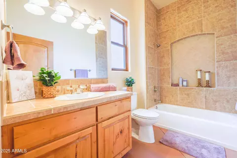 Bath - 6754 E Roberto Loop, Hereford, AZ 85615 photo 1 of 11