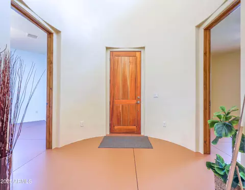 Entry Way - 6754 E Roberto Loop, Hereford, AZ 85615 photo 2 of 4