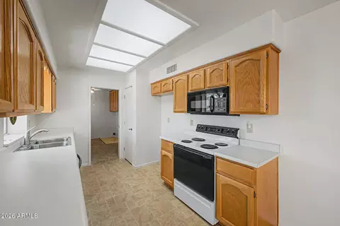 Kitchen - 7805 E Neville Ave, Mesa, AZ 85209 photo 2 of 3