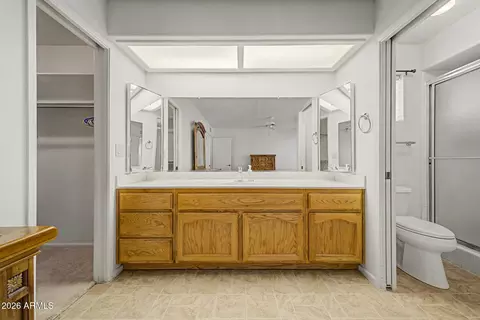 Bath - 7805 E Neville Ave, Mesa, AZ 85209 photo 2 of 4