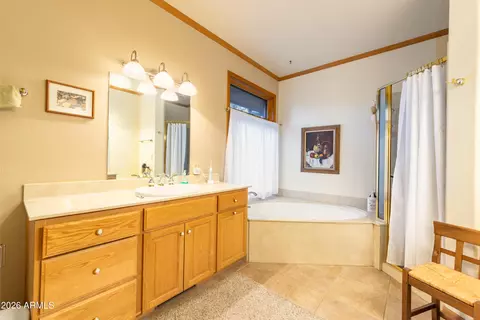 Bath - 1072 N Marina Ln, Flagstaff, AZ 86004 photo 1 of 4