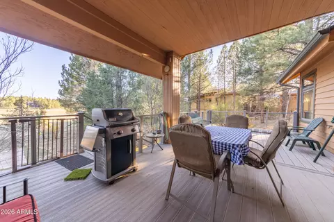 Exterior - 1072 N Marina Ln, Flagstaff, AZ 86004 photo 3 of 9