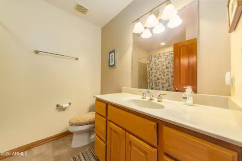 Bath - 1072 N Marina Ln, Flagstaff, AZ 86004 photo 4 of 4