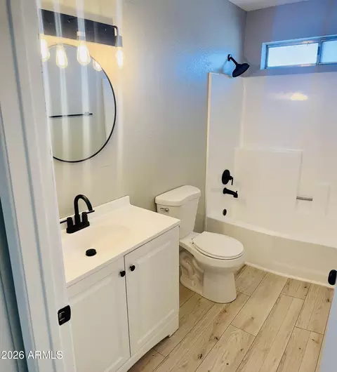 Bath - 2015 Eugie Ter, Phoenix, AZ 85022 photo 1 of 1