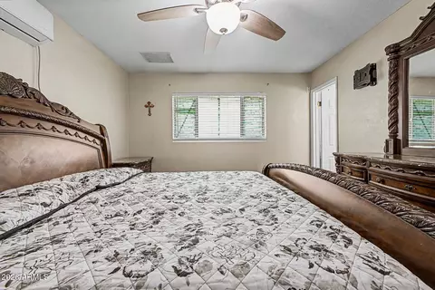 Bedroom - 3917 W Marlette Ave, Phoenix, AZ 85019 photo 2 of 10