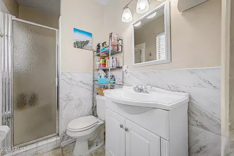 Bath - 3917 W Marlette Ave, Phoenix, AZ 85019 photo 1 of 3