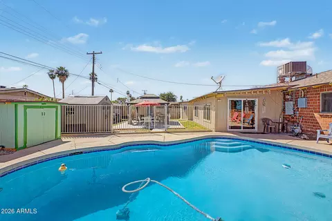 Exterior - 3917 W Marlette Ave, Phoenix, AZ 85019 photo 3 of 8